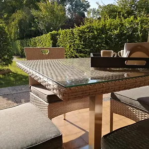 La Maison De Lidia Apartment