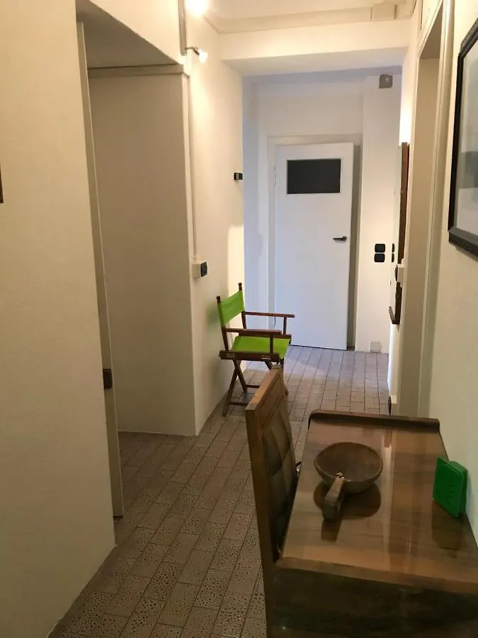 Villa Brotti Claino Apartment