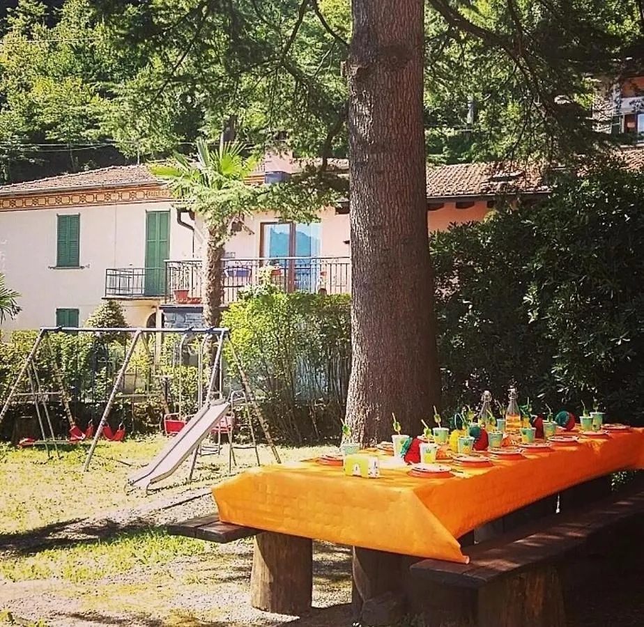 Apartment Villa Brotti Claino Italien